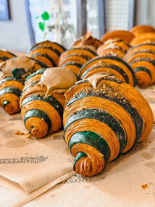 Pistachio Croissant